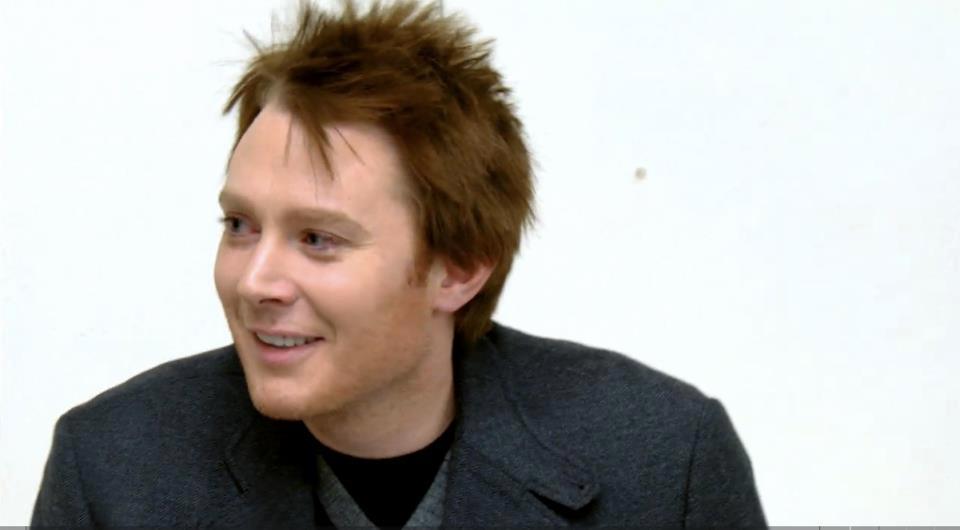 Clay Aiken's Blue Hair Evolution - wide 8